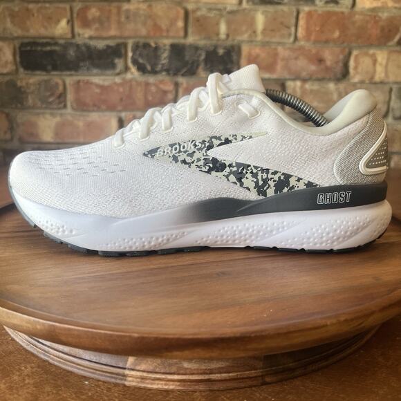 Brooks Ghost 16 Back White Camo Cushion Road Running Shoes Sneakers Women's 10 - Picture 1 of 16